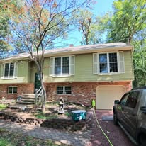 House exterior before cleaning